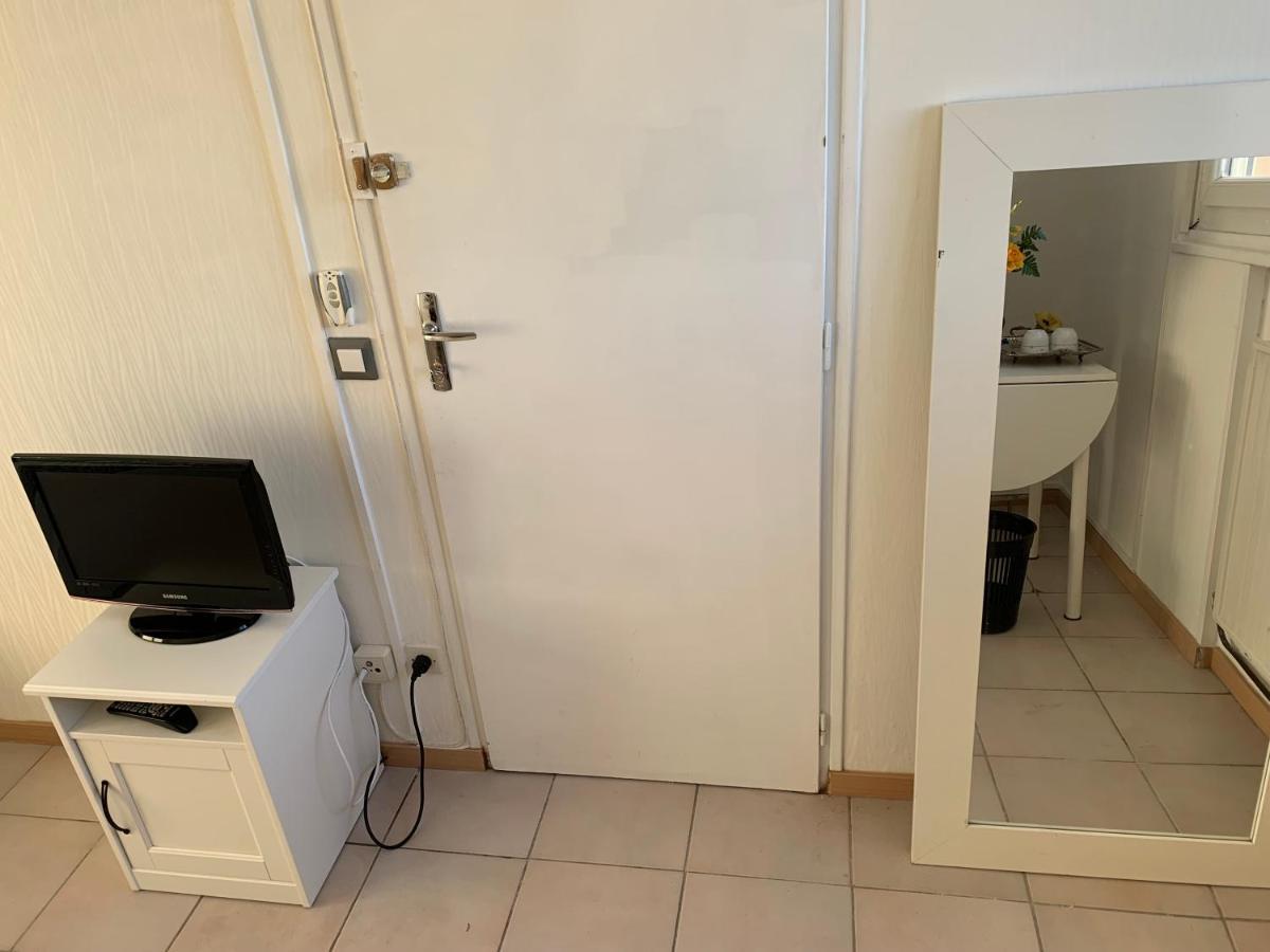 Chambre Tout Confort Saphir 1 A 3 P Dans Belle Maison Vaulx-en-Velin Eksteriør bilde